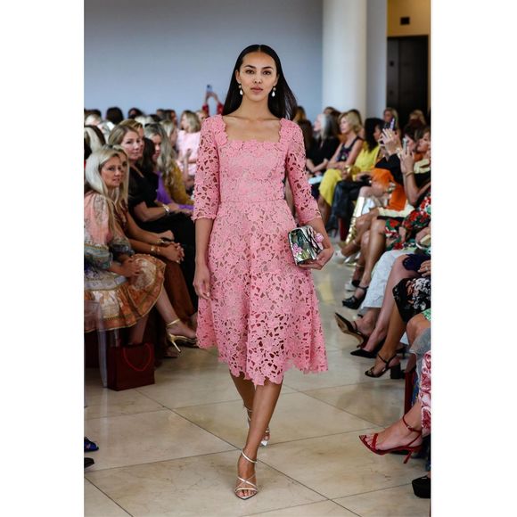 OSCAR DE LA RENTA Floral Guipure Lace Midi Dress - Picture 1 of 12